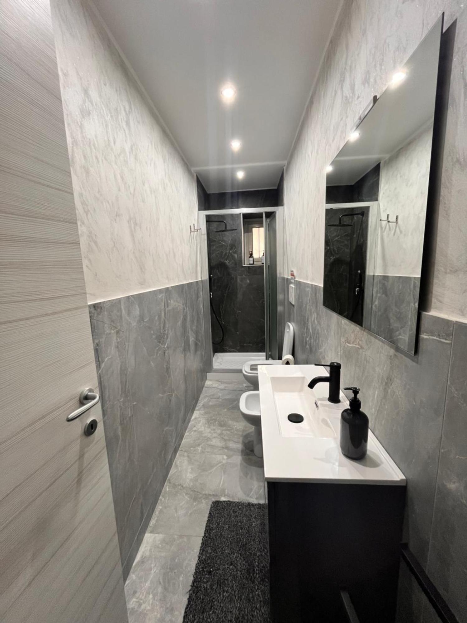 Patahouse Apartment คาตาเนีย ภายนอก รูปภาพ